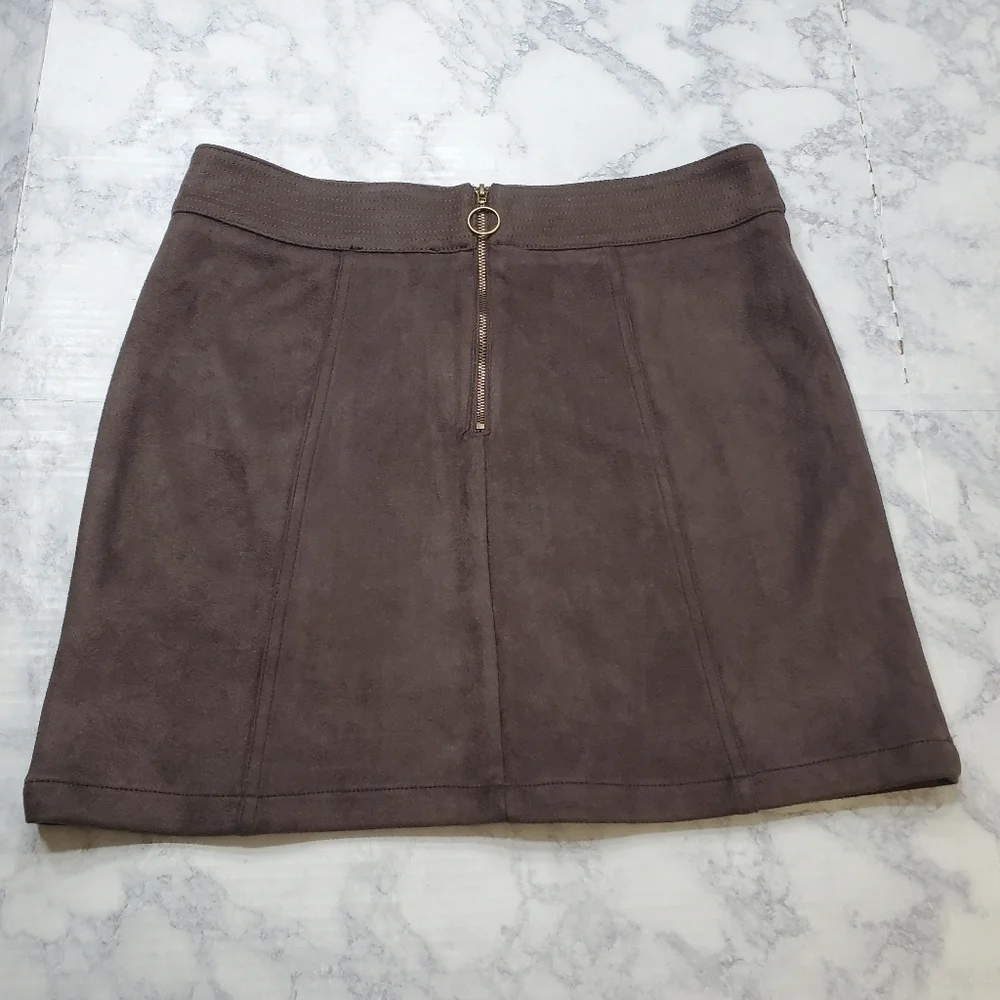 LOVE‎ Riche Mini Skirt Womens Small Charcoal Brown Microsuede Western Embroidery